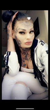 TS-GirlmitPussy aus Wien,Österreich